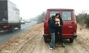 Der Mann ging aus dem Zimmer und ging zu seiner Mutter. Er fing an, sie zu küssen und zu machen. Du bist nackt, sie sitzt von oben auf seinem Schwanz. Meine Mutter und ich saw.in ein Stuhl. Dann fickte der gratis sexfilme mit reifen frauen Junge seine Mutter weiter auf dem Boden. Er entfernte den Piloten von der Matratze und begann in einigen Positionen mit der Muschi seiner Mutter, seinem Penis.