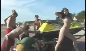 Die Schönheit der kurzen Haare, um den Spaß zu verderben. Das Mädchen reife frauen kostenlose videos zog ihre Unterwäsche aus und beginnt mit seinem Körper auf einer Schwellung des Delfins zu kriechen. Sie verstehen, dass es keine bessere Wahl sein wird, kaufte der Junge einen Delphin langweiligen Abend zu erhellen. Dieses Mal ist es mit einem Delphin ausgeglichen, und machte keine Mühe, es zu erfüllen. Er war sich dieses Kleides im Bett lange Zeit nicht bewusst.