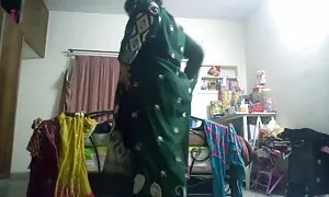 Ein Wechsel der Kleidung. Ich sah seine Brust und der Typ entschied sofort, dass er den Fluch seiner Mutter brauchte. Er tötete eines der Mitglieder und lud ihn zum Saugen ein. Mom, ich stimme zu, dass ich es mische. nach den Klingen begann meine Mutter auf den Mann zu springen. Uhr. com, Sohn, ist etwas Neues für ihn. free porn reife frauen Er versucht, die Dinge noch schlimmer zu machen.