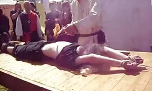 Eine geschäftige Zukunft muss kommen. Er zog sich aus und lag auf der Couch. Es stellt sich heraus, dass junge Massage sehr schön. Es wird mit kostenlose pornofilme mit reifen frauen Öl eingerieben, vergessen Sie nicht, die meisten Flecken zu ärgern. Dann hat er eine ziemlich unhöflich geworden, und Zielkunden. Steck sie in einen Krebs und steck sie in den Arsch. Vielleicht hat diese therapeutische Massage viele Kunden. Es kam in seinem Mund.